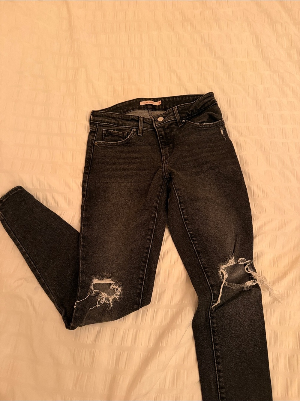 Levi's Black Ripped Skinny Jeans